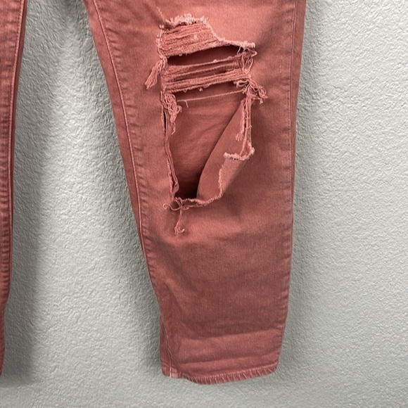 Madewell The Momjean Garment Dye Edition Coral Salmon Knee Rip Sz 28 - Picture 7 of 15